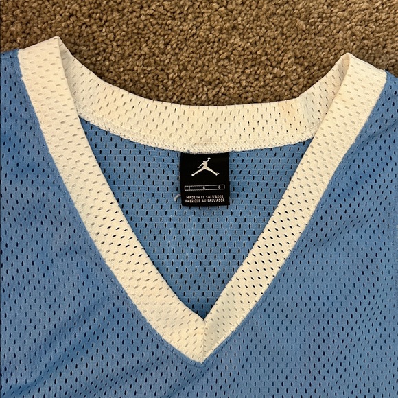 Jordan UNC Tar Heels VINTAGE Y2K Mens L Carolina Blue #23 Basketball Jersey - Picture 8 of 10